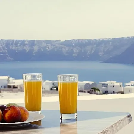 Aelia Akrotiri, Santorini