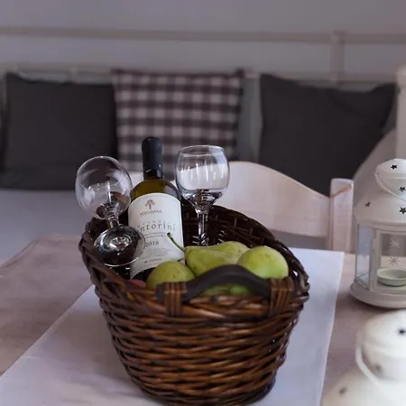 Aelia Akrotiri, Santorini 3*