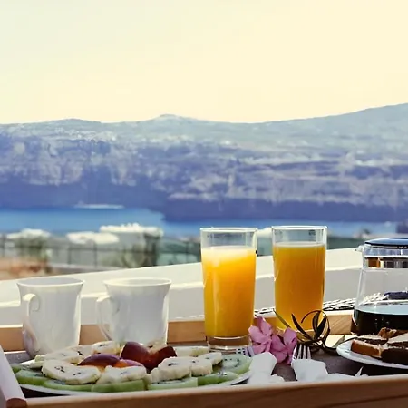 Aelia Akrotiri, Santorini 3*