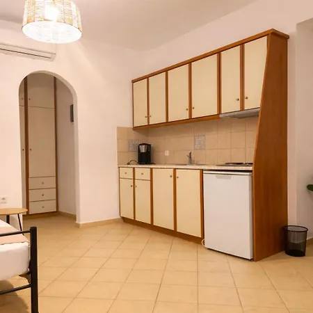 Aelia Akrotiri, Santorini 3*