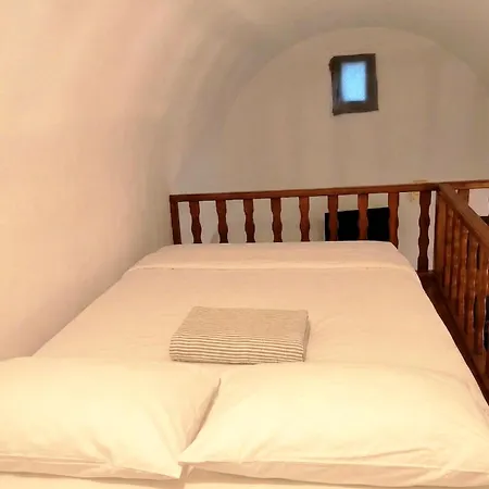 Aelia Akrotiri, Santorini Aparthotel 3*