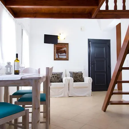 Aelia Akrotiri, Santorini Aparthotel